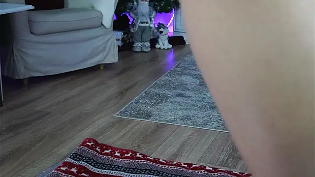 ivyleague  online show from 12-05-25, 05:28