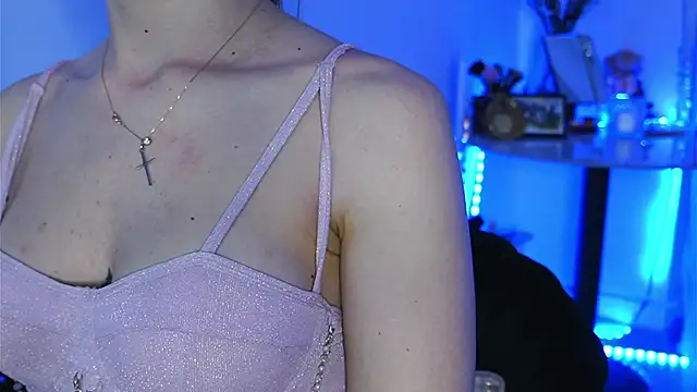 ivyleague  online show from 04-03-26, 05:19