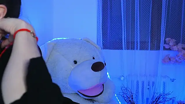 ivyleague  online show from 03-07-26, 06:13