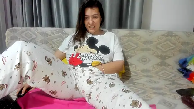Snapshot of Dyana_Kaylinn chatting on 03-21-25, 04:17 Dyana Kaylinn online show from 03-21-25, 04:17