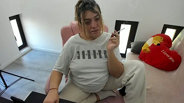 Dyana Kaylinn online show from 04-24-26, 04:58