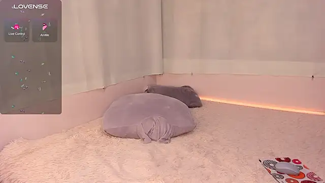 Snapshot of Mila_Sweeet chatting on 01-30-25, 04:02 Mila Sweeet online show from 01-30-25, 04:02