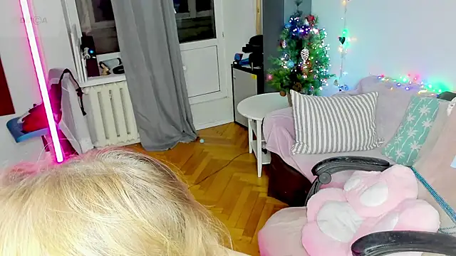 Snapshot of Evelyn_Harper@xh chatting on 12-28-24, 06:17 Evelyn Harperxh online show from 12-28-24, 06:17