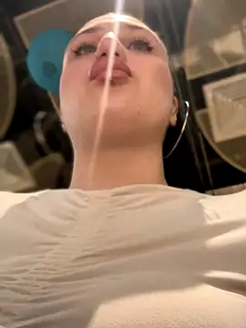 JessiMur online show from 09-25-25, 04:07