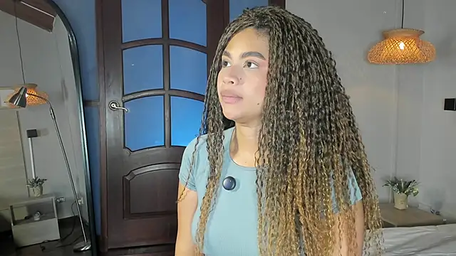 nayah   online show from 03-27-26, 07:59