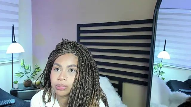 nayah   online show from 07-11-26, 12:49