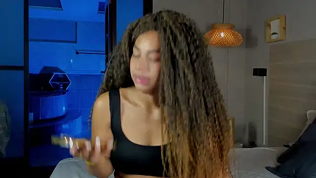 nayah   online show from 10-07-25, 07:26