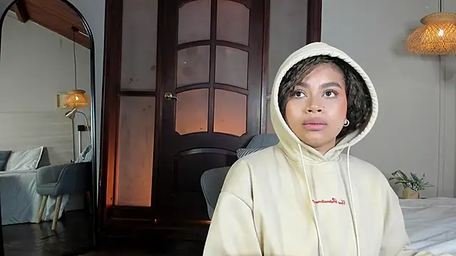 Snapshot of nayah__ chatting on 02-19-26, 08:17 nayah online show from 02-19-26, 08:17