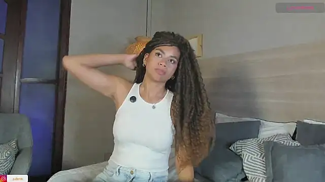 Snapshot of nayah__ chatting on 02-13-26, 08:42 nayah online show from 02-13-26, 08:42