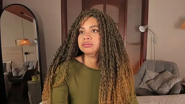 nayah   online show from 04-09-26, 08:04