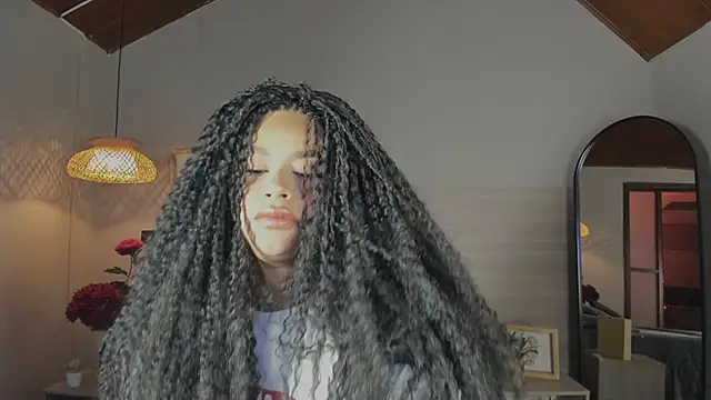 nayah   online show from 03-22-25, 07:42