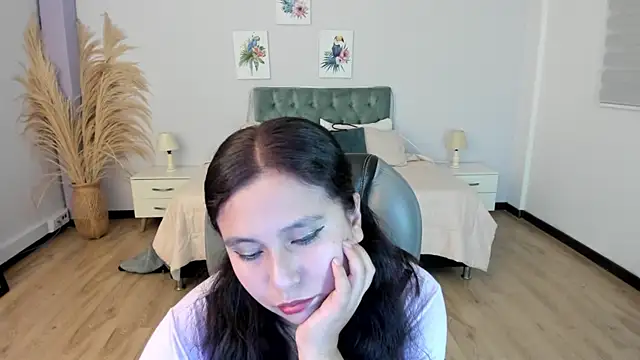  Natalie18 online show from 11-14-25, 10:13