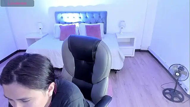  Natalie18 online show from 01-10-26, 03:35