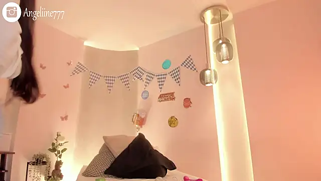 angeline-777 online show from 10-03-25, 11:34