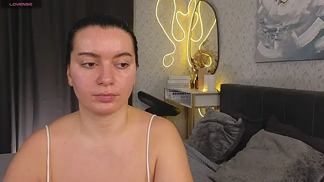 Snapshot of YourSweetDream_ chatting on 03-07-25, 08:34 YourSweetDream  online show from 03-07-25, 08:34