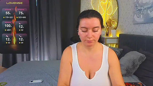 Snapshot of YourSweetDream_ chatting on 03-08-25, 11:37 YourSweetDream  online show from 03-08-25, 11:37