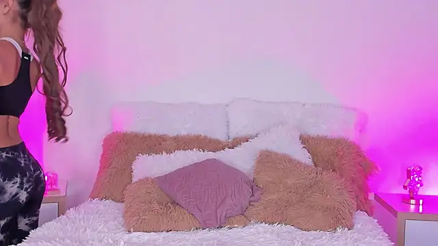 rosemonrooe online show from 09-18-25, 02:20