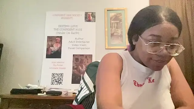 MommyConfident online show from 05-10-26, 10:11