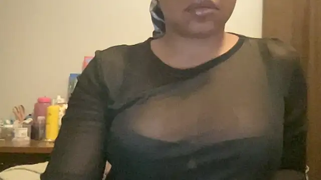 MommyConfident online show from 01-06-26, 10:36