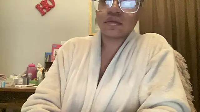 MommyConfident online show from 12-14-25, 08:36