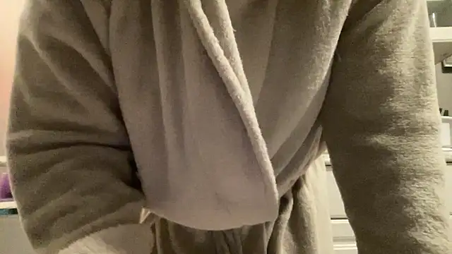 MommyConfident online show from 12-13-25, 09:21