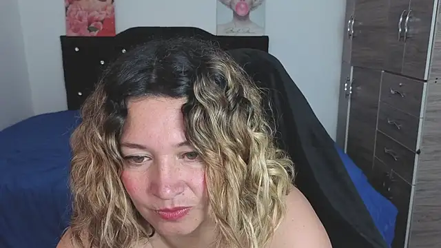 Snapshot of Devil_Sara chatting on 06-03-26, 05:28 Devil Sara online show from 06-03-26, 05:28