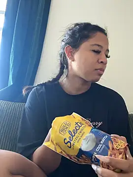 VanessaBling online show from 01-15-26, 04:32