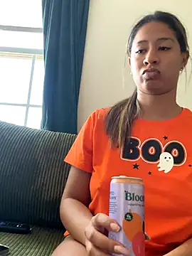 VanessaBling online show from 10-11-25, 03:13