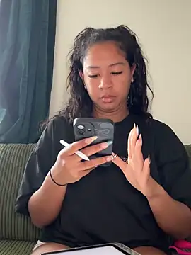 VanessaBling online show from 03-28-26, 03:13