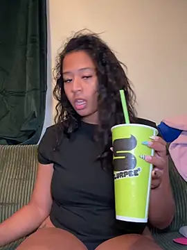 VanessaBling online show from 03-26-26, 01:04