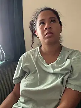 VanessaBling online show from 04-10-26, 03:19