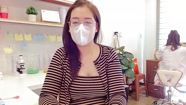 Snapshot of Alisa_Hotfeeling chatting on 01-13-25, 02:07 Alisa Hotfeeling online show from 01-13-25, 02:07