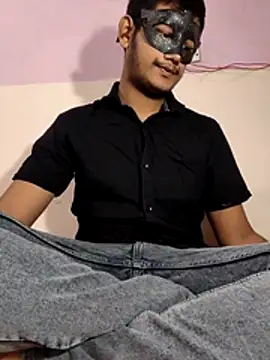 Dusky Aarav online show from 12-15-25, 09:26