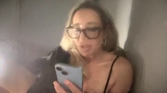 ALEXADANIELLE online show from 02-27-25, 01:19