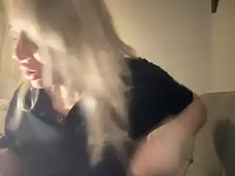 ALEXADANIELLE online show from 02-02-25, 10:46