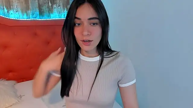 Emma Sophia2 online show from 02-22-25, 06:39