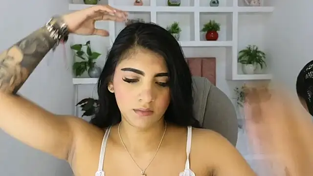 Snapshot of maiaa_ruiz chatting on 06-26-26, 01:28 maiaa ruiz online show from 06-26-26, 01:28