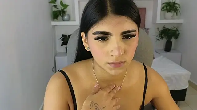 Snapshot of maiaa_ruiz chatting on 06-19-26, 12:44 maiaa ruiz online show from 06-19-26, 12:44