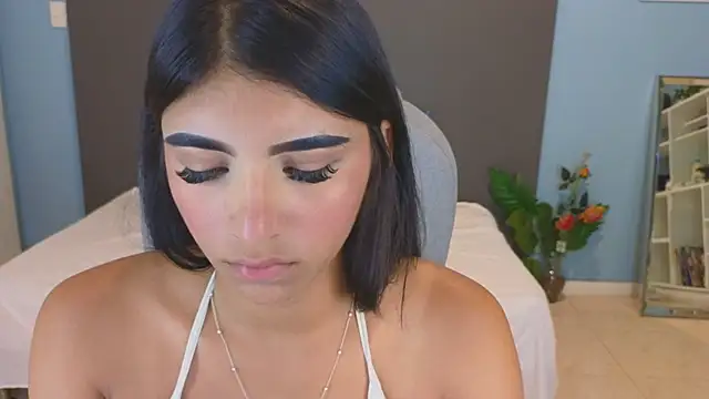 maiaa ruiz online show from 10-18-25, 03:30