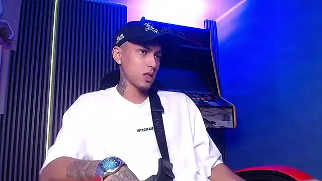 Liam lee online show from 03-22-25, 01:19