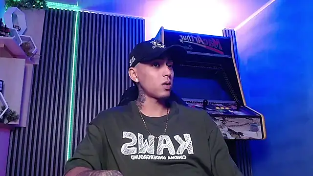 Liam lee online show from 03-20-25, 01:37