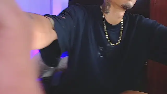 Liam lee online show from 12-02-25, 03:47