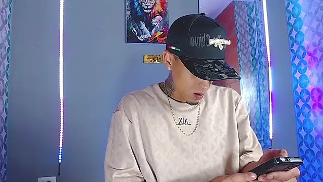 Liam lee online show from 04-09-26, 11:44