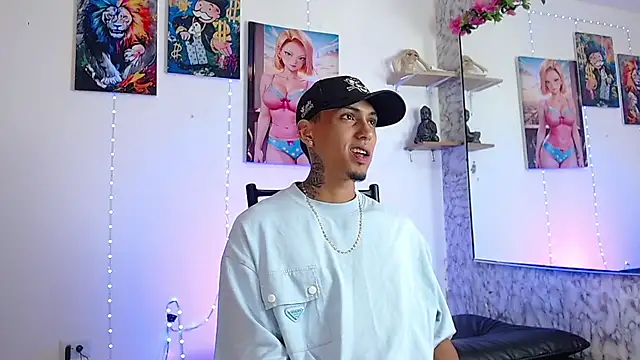 Liam lee online show from 10-04-25, 02:40