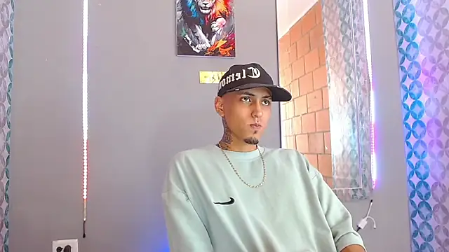 Liam lee online show from 05-07-26, 08:56