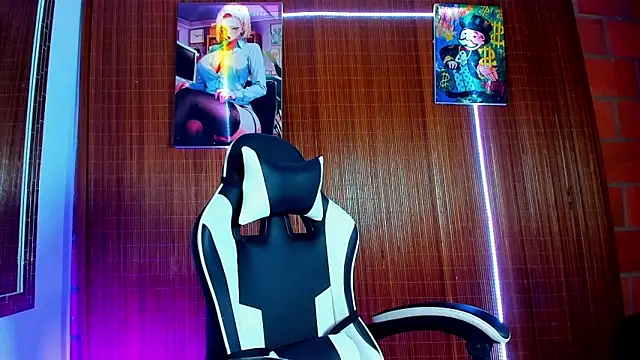 Snapshot of Liam_lee chatting on 02-25-26, 12:55 Liam lee online show from 02-25-26, 12:55