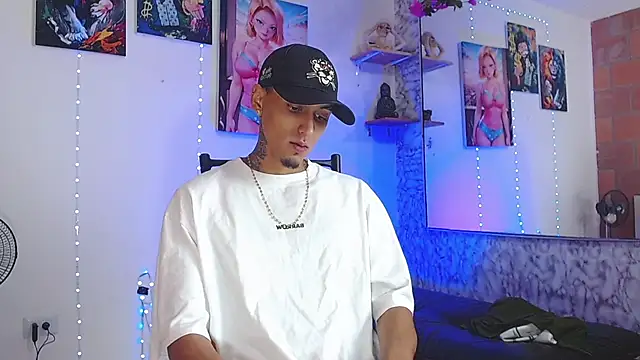 Liam lee online show from 10-19-25, 02:31