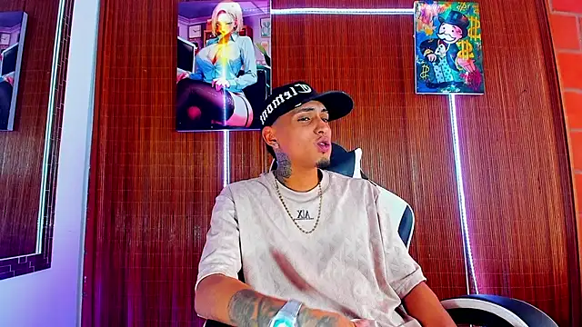 Snapshot of Liam_lee chatting on 02-14-26, 09:26 Liam lee online show from 02-14-26, 09:26