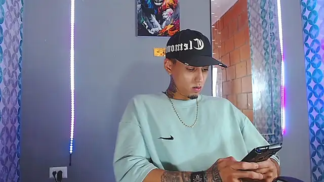 Liam lee online show from 05-01-26, 09:09
