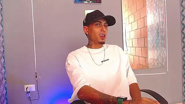 Liam lee online show from 07-10-26, 08:42